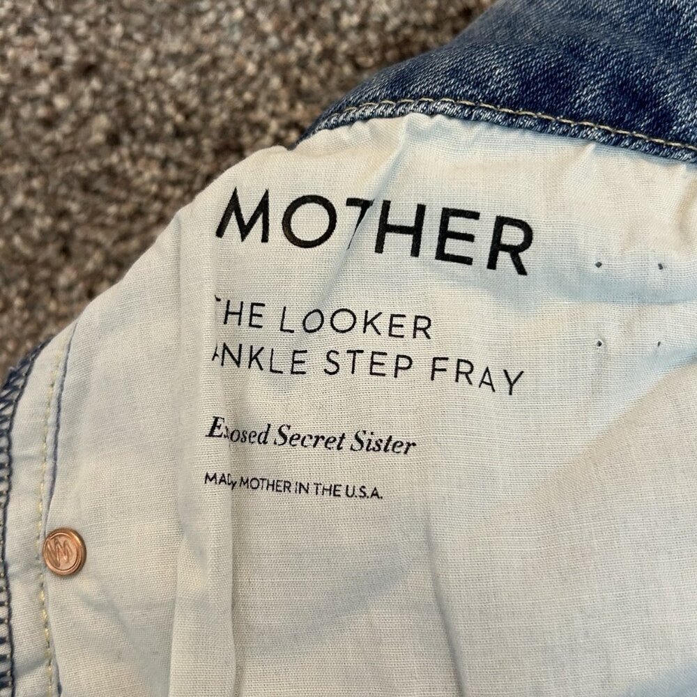 Mother Women's The Looker Ankle Step Fray Jeans Size 26 Blue Made in USA EUC - Picture 2 of 16